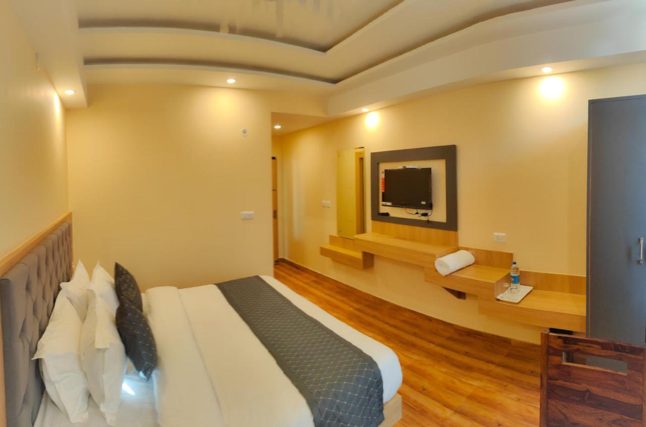 The Fragrance Hotel Katra  Esterno foto