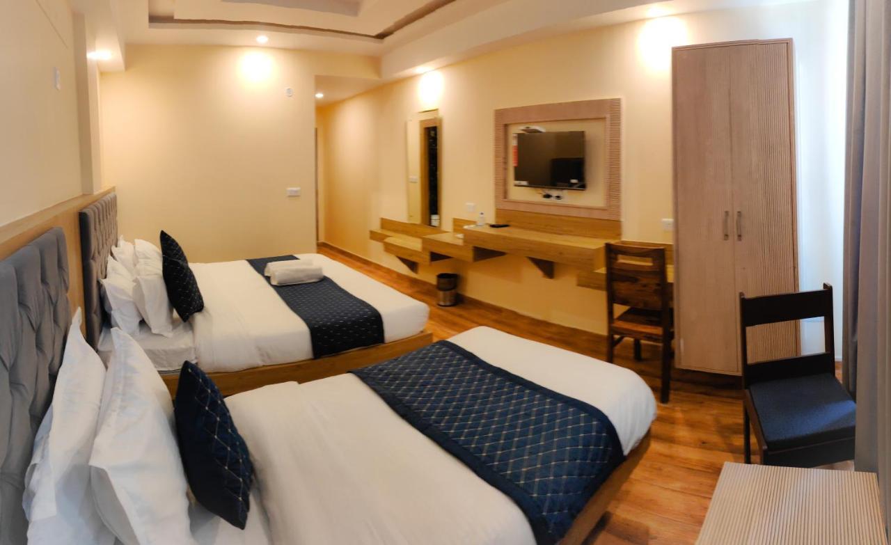 The Fragrance Hotel Katra  Esterno foto