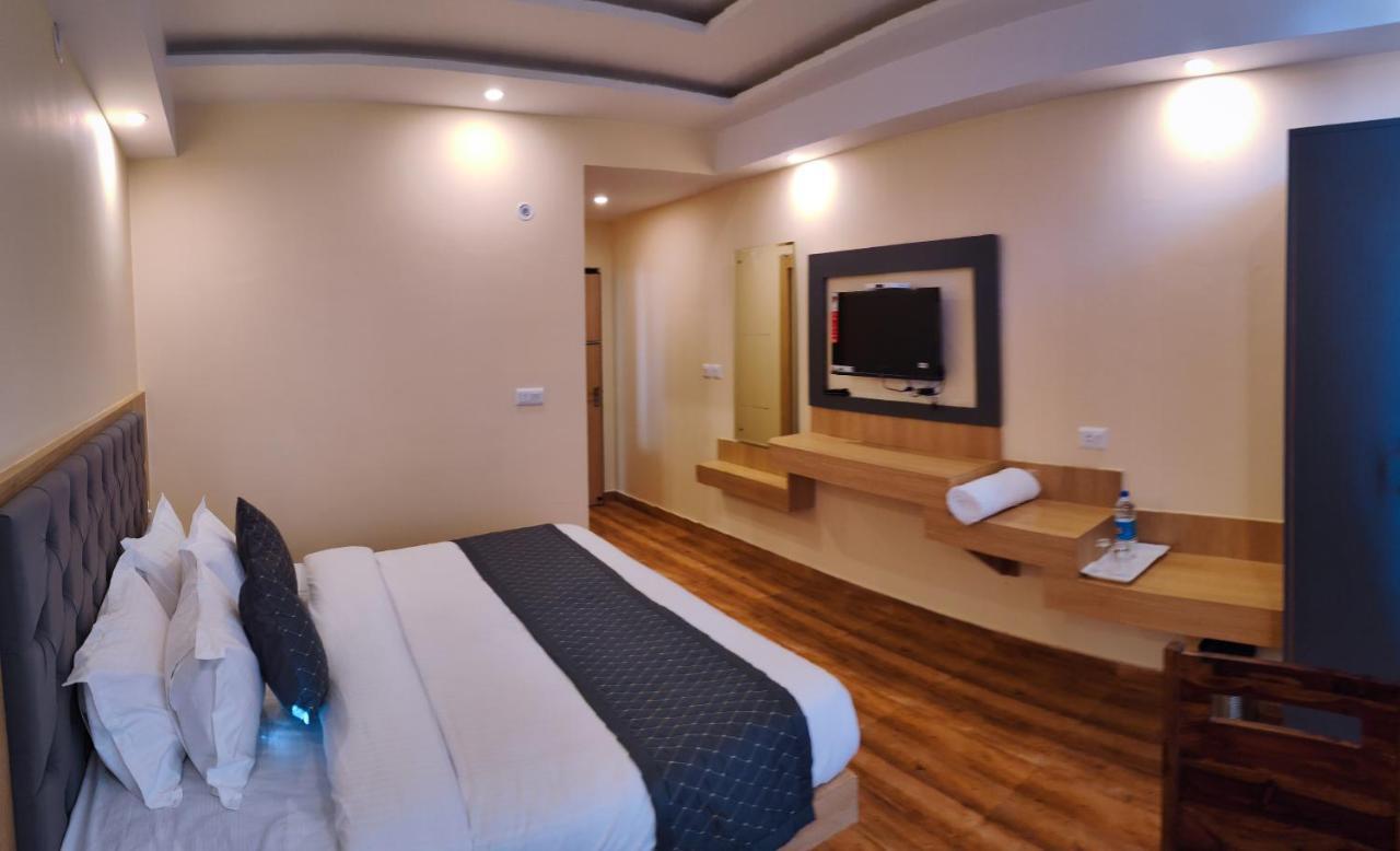 The Fragrance Hotel Katra  Esterno foto