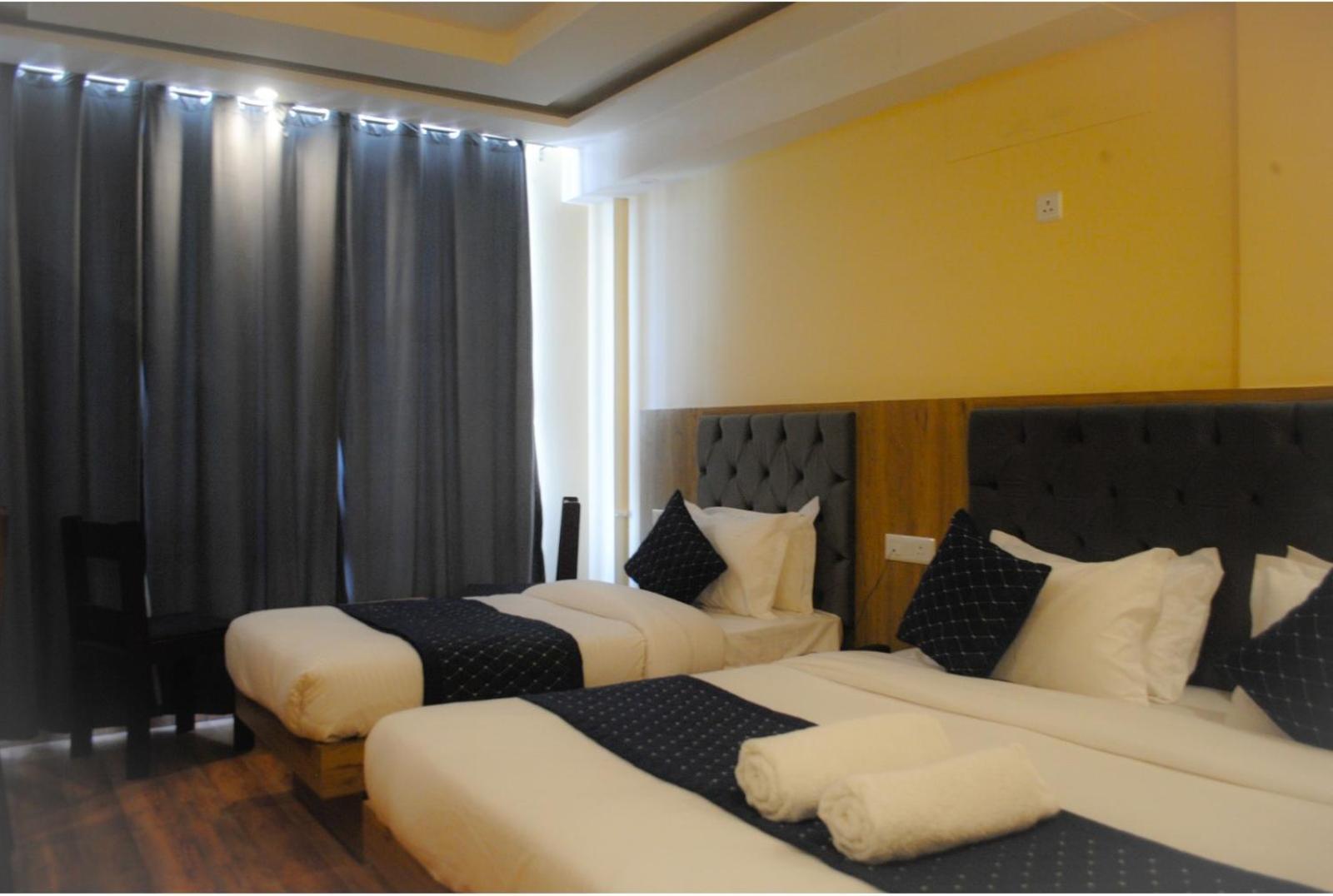 The Fragrance Hotel Katra  Esterno foto